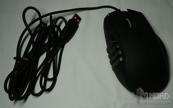 Razer-Naga-raton-con-cable-USB