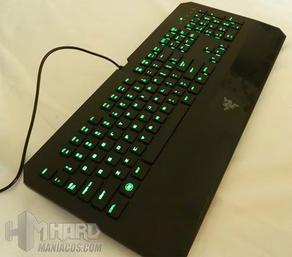 Teclado-Razer-DeathStalker-iluminado