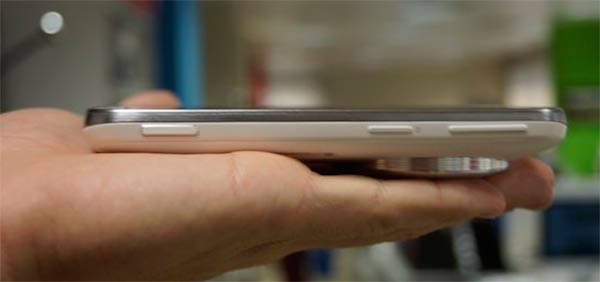 Samsung-Galaxy-K-zoom-diseno-1