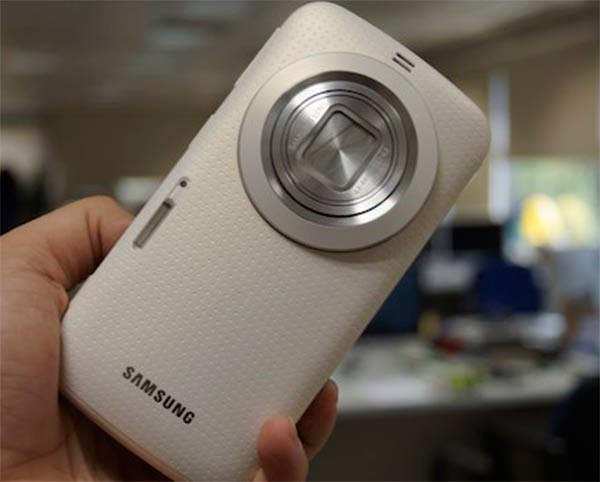 Samsung-Galaxy-K-zoon-diseno-2
