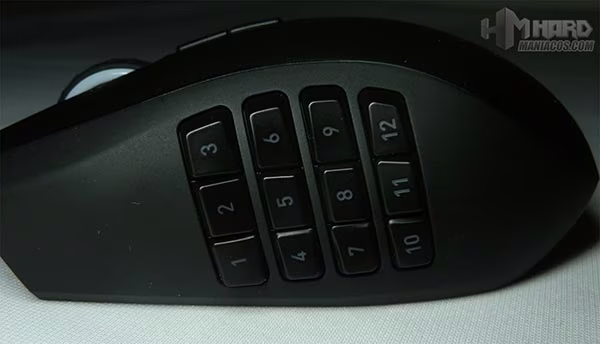 Raton-Razer-Naga-Epic-Chroma-38