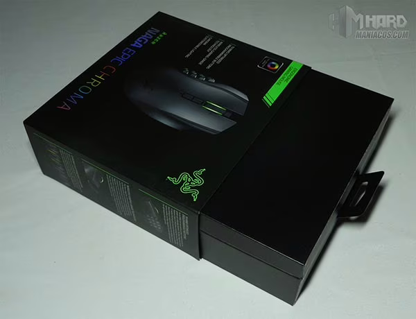 Raton-Razer-Naga-Epic-Chroma-6