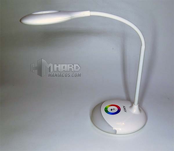 lámpara de escritorio portátil RGB Aukey 40