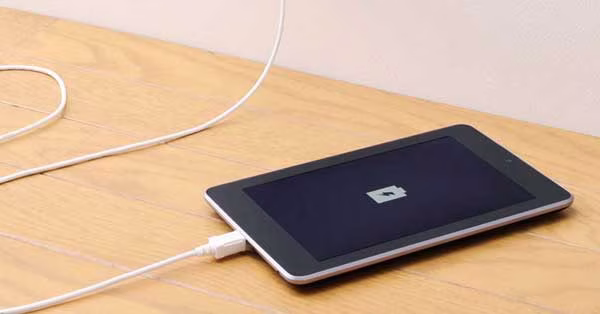 Un electrodo que permite cargar el móvil en segundos