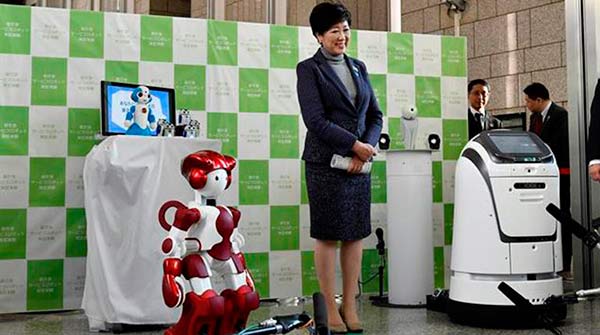 robots en el aeropuerto de tokio