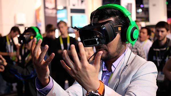 Gafas VR y auricualres Razer Kraken