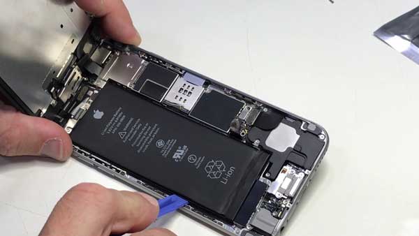 Cómo reparar iPhone, desde la pantalla a la batería
