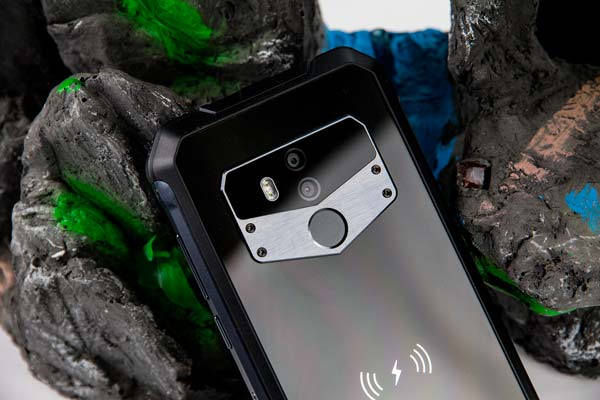 parte de atras oukitel wp1