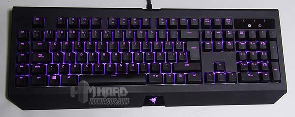 iluminación teclado razer blackwidow chroma v2 lila