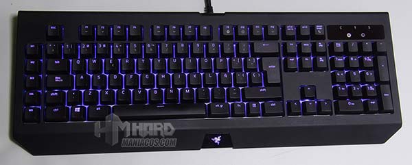 iluminación teclado razer blackwidow chroma v2 rosa
