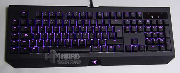 iluminación teclado razer blackwidow chroma v2 magenta