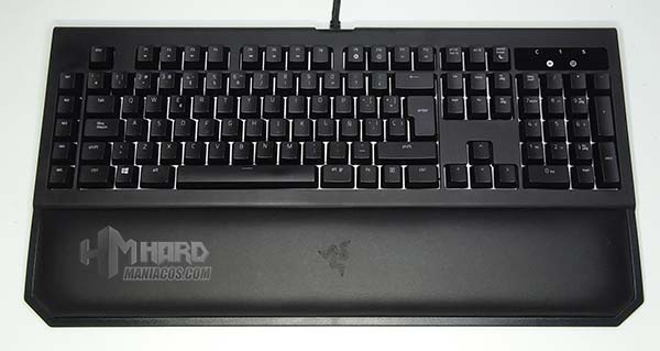 teclado blackwidow chroma v2 con reposamuñecas