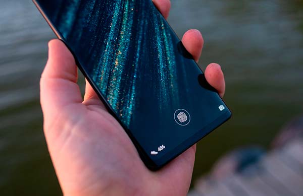 sensor huellas en pantalla Huawei