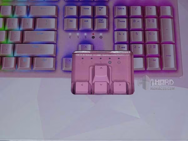 detalle teclas caja Razer Huntsman Quartz Pink