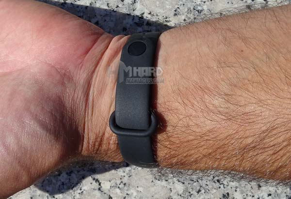 correa puesta pulsera xiaomi mi band 4