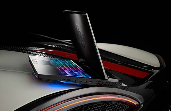 GT76 Titan diseño perfil
