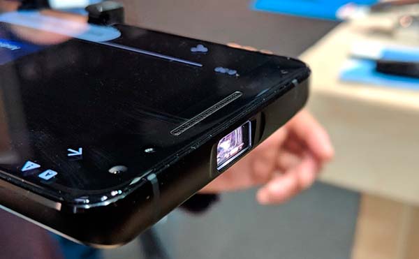 BlackView Max 1 movil con proyector