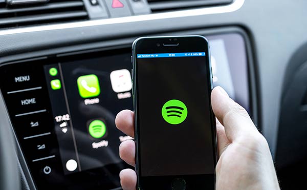 Spotify presenta su primer dispositivo “the car thing”