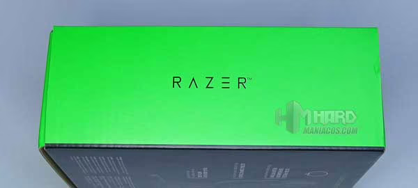 caja Razer Seiren Mini lateral