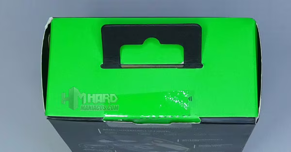 asa parte de arriba caja de Razer Basilisk V3