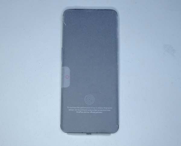 OnePlus 11 5G envuelto frontal 
