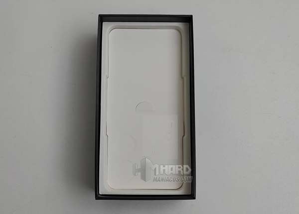 OnePlus Nord CE 3 Lite 5G unboxing debajo