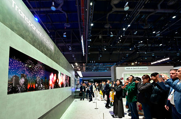SamsungTransparent MICRO LED CES 2024