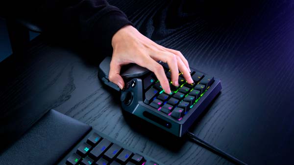 Razer Tartarus V2 Pro con switches ópticos analógicos Gen-2 y actuación ajustable