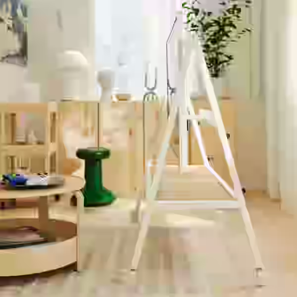 Mueble de TV gaming IKEA Xbox YXSTABY con ruedas para mover la pantalla