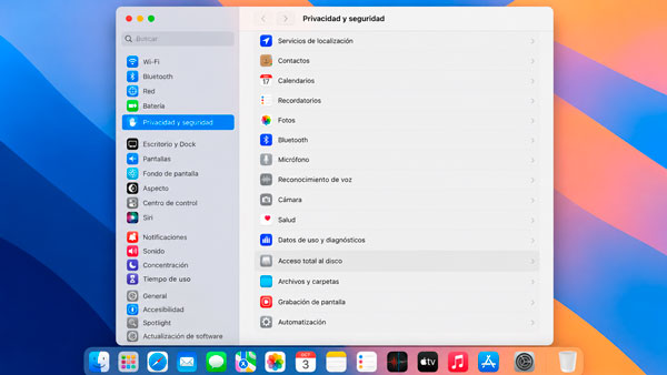 Panel de Privacidad y seguridad de macOS con la opción Acceso total al disco